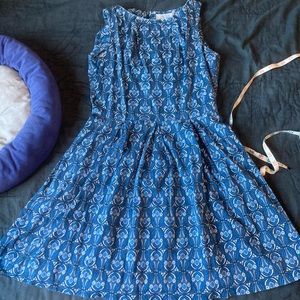 Closet London fit and flare dress in art deco